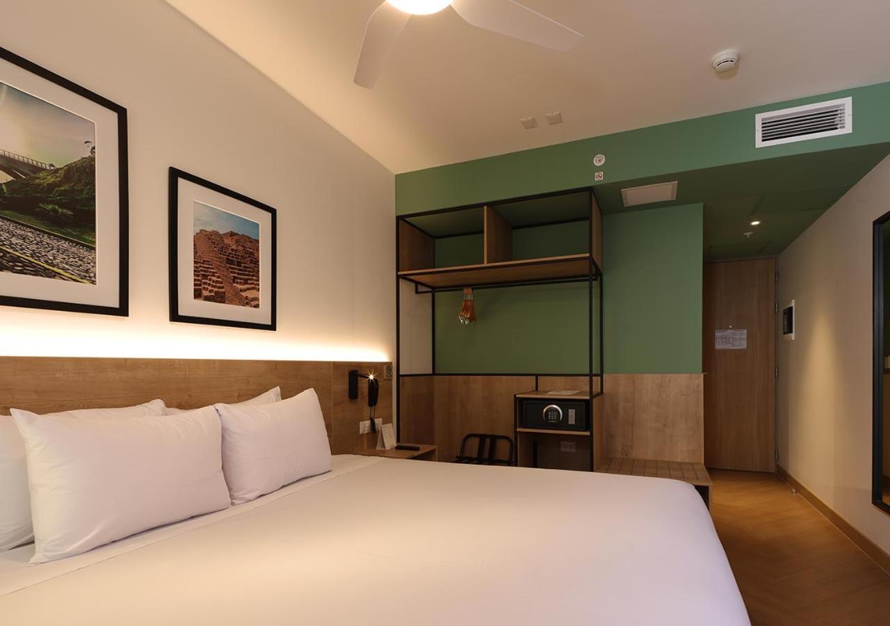 Casa Andina Standard Benavides Hotel Лима Екстериор снимка