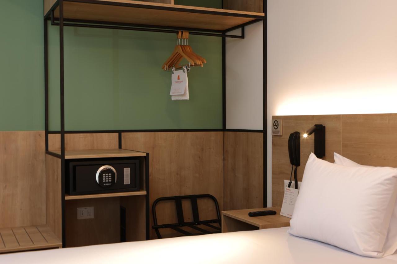Casa Andina Standard Benavides Hotel Лима Екстериор снимка