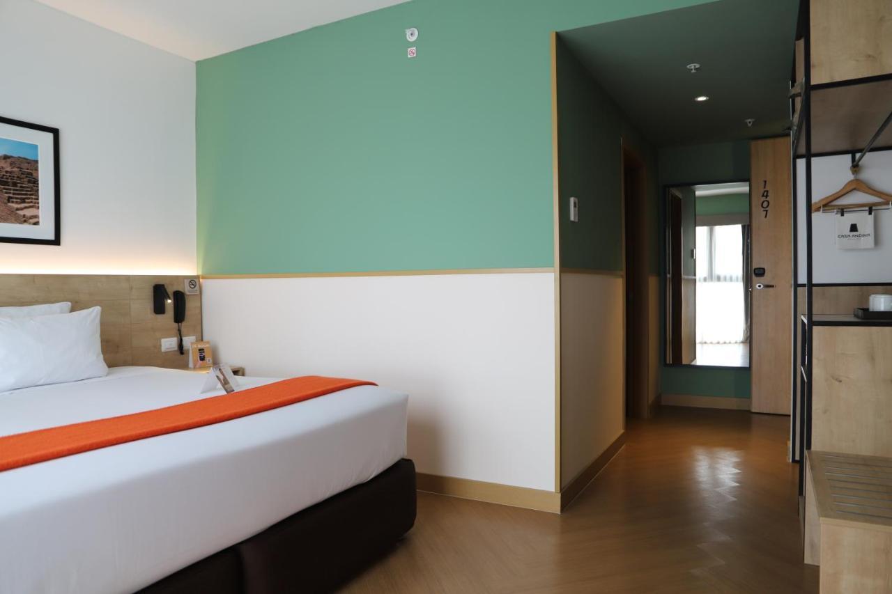 Casa Andina Standard Benavides Hotel Лима Екстериор снимка